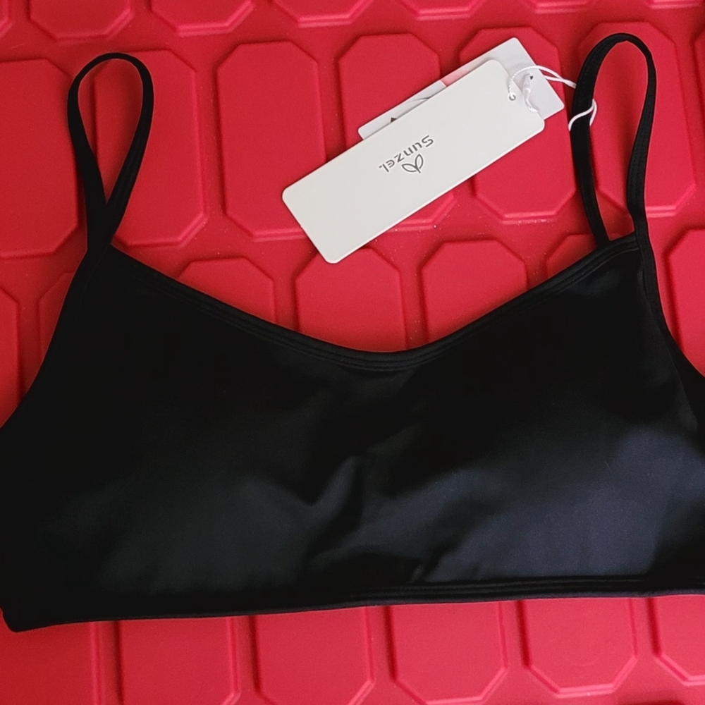 Sunzel Black Sports Bra